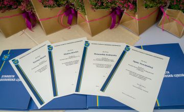 Zdjęcie listów gratulacyjnych