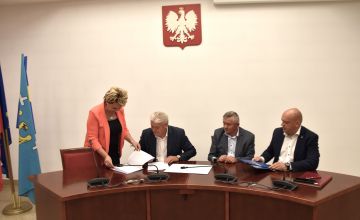Podpisanie_umowy_1