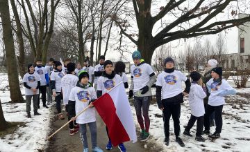 Jeszcze jeden dzień, jeszcze jedna noc... aż zapłonie światło