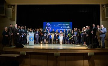 Tytan silny prestiżem!