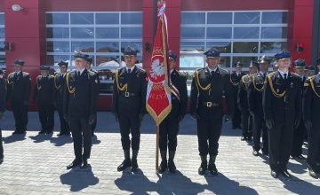 Uroczyście i z honorami…