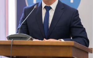 I Sesja Rady Powiatu Bieruńsko-Lędzińskiego VII kadencji (8)