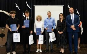 Zakończenie roku szkolnego 2024/2025 W Powiatowym Zespole Szkół w Lędzinach (4)
