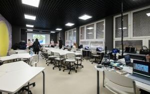Otwarcie nowoczesnej pracowni zSpace w LO w Bieruniu (2)